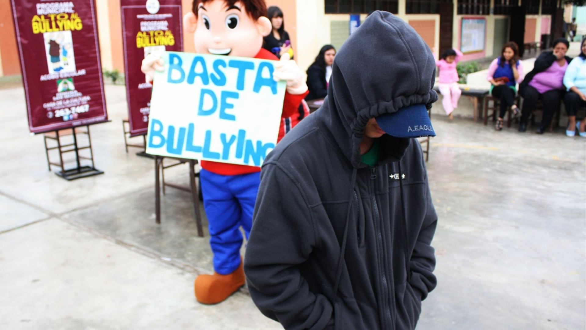 El portal SíseVe registró 3.134 reportes de violencia escolar en el Perú entre enero y abril de 2026, con la violencia física como la modalidad más frecuente. (Foto: Agencia Andina)