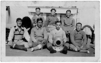 Equipo de buzos contratados por