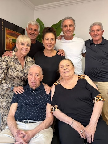 Carlos Salvador Bilardo celebra su