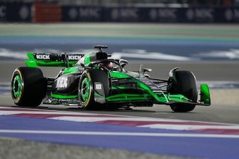 Bottas concluye una difícil temporada 2024 sin puntos, aceptando el fin de su etapa en la F1 con serenidad y reflexión sobre una carrera llena de sacrificios y aprendizajes (AP)