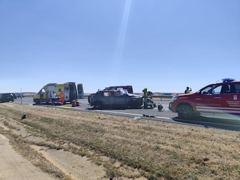 Accidente en la A-67 en Herrera de Pisuerga (Palencia). (Europa Press / Remitida por Subdelegación del Gobierno)