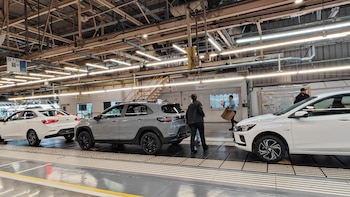 La transformación digital que está redefiniendo el futuro automotriz de la región, debe estar supervisada por humanos siempre.