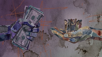 Ilustración de collage digital con dos manos enfrentadas; una mano sujeta fajos de billetes de cien dólares, la otra mano abierta contiene siluetas de mujeres pequeñas.