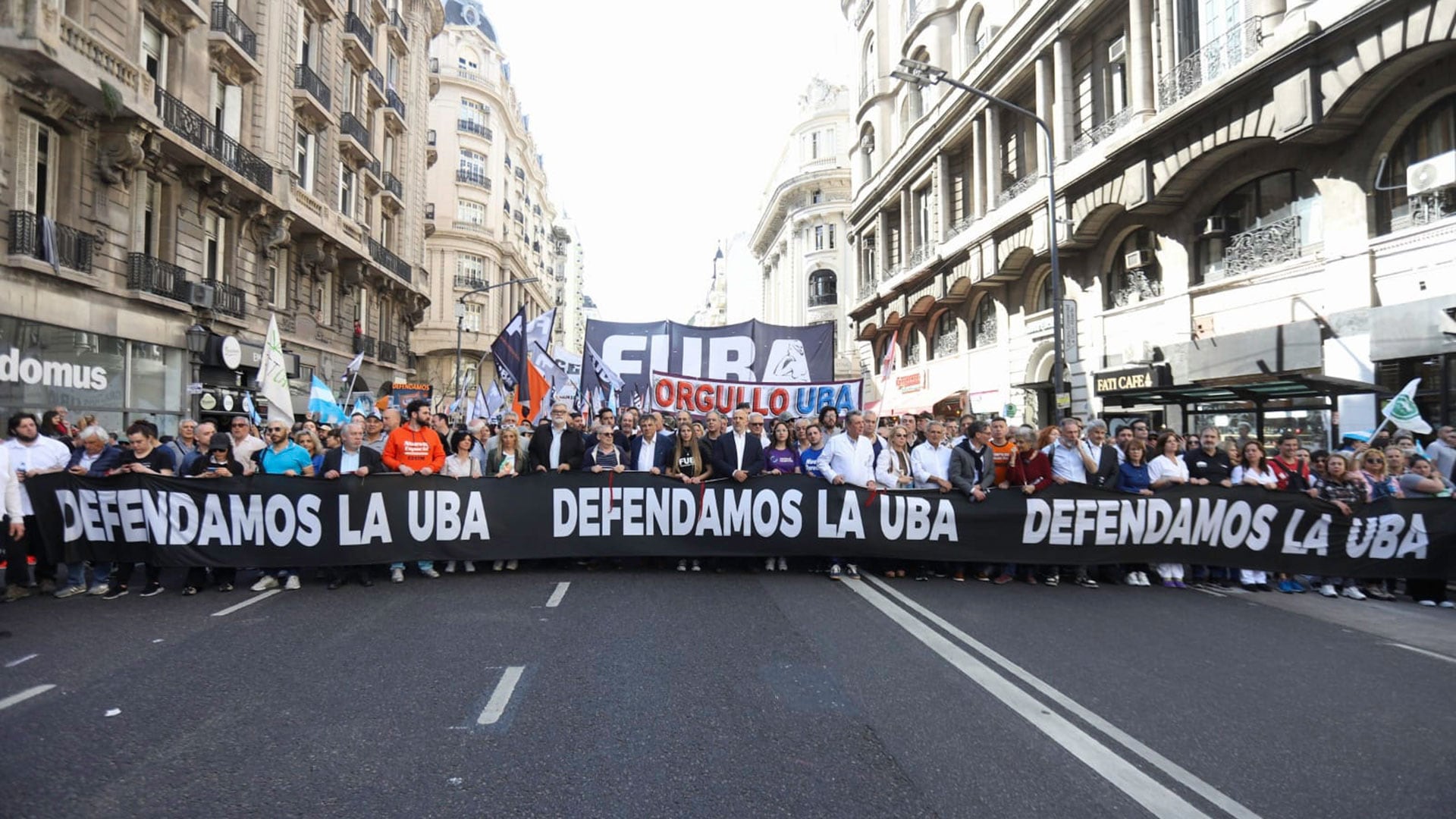 Las leyes aprobadas por el Congreso, como la de financiamiento educativo, podrían sumar hasta 1% del PBI en obligaciones adicionales para el Estado.
FOTO: Claudio Fanchi/NA