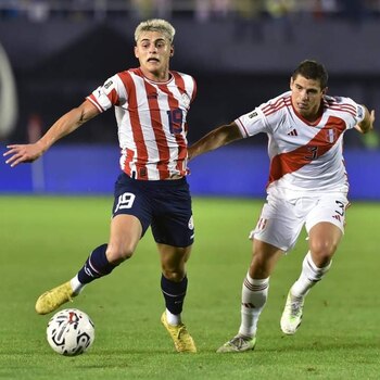 Aldo Corzo fue uno de los jugadores de la selección peruana que destacó frente Paraguay.