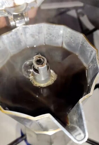 El café de arvejas, al