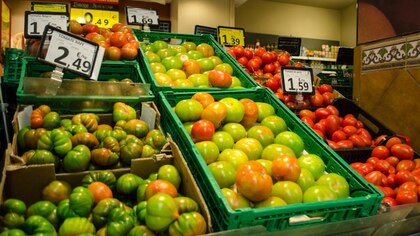 El IPC sube hasta el 3,3% en abril por la escalada de los alimentos, que suben un 4,7%