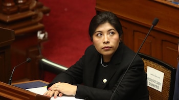 La Justicia peruana renueva la orden internacional de captura contra Betssy Chávez, asila en México