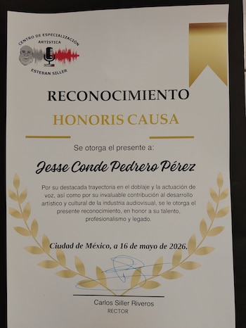 El doctorado Honoris Causa del Centro Esteban Siller destaca la invaluable contribución de Jesse Conde al arte vocal y audiovisual mexicano. (Facebook/Jesse Conde)