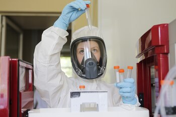 COVER IMAGES / ZUMA PRESS