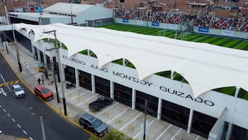 Frontis del Estadio Julio Montjoy