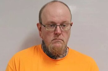 Ditch mantuvo cautivo y en