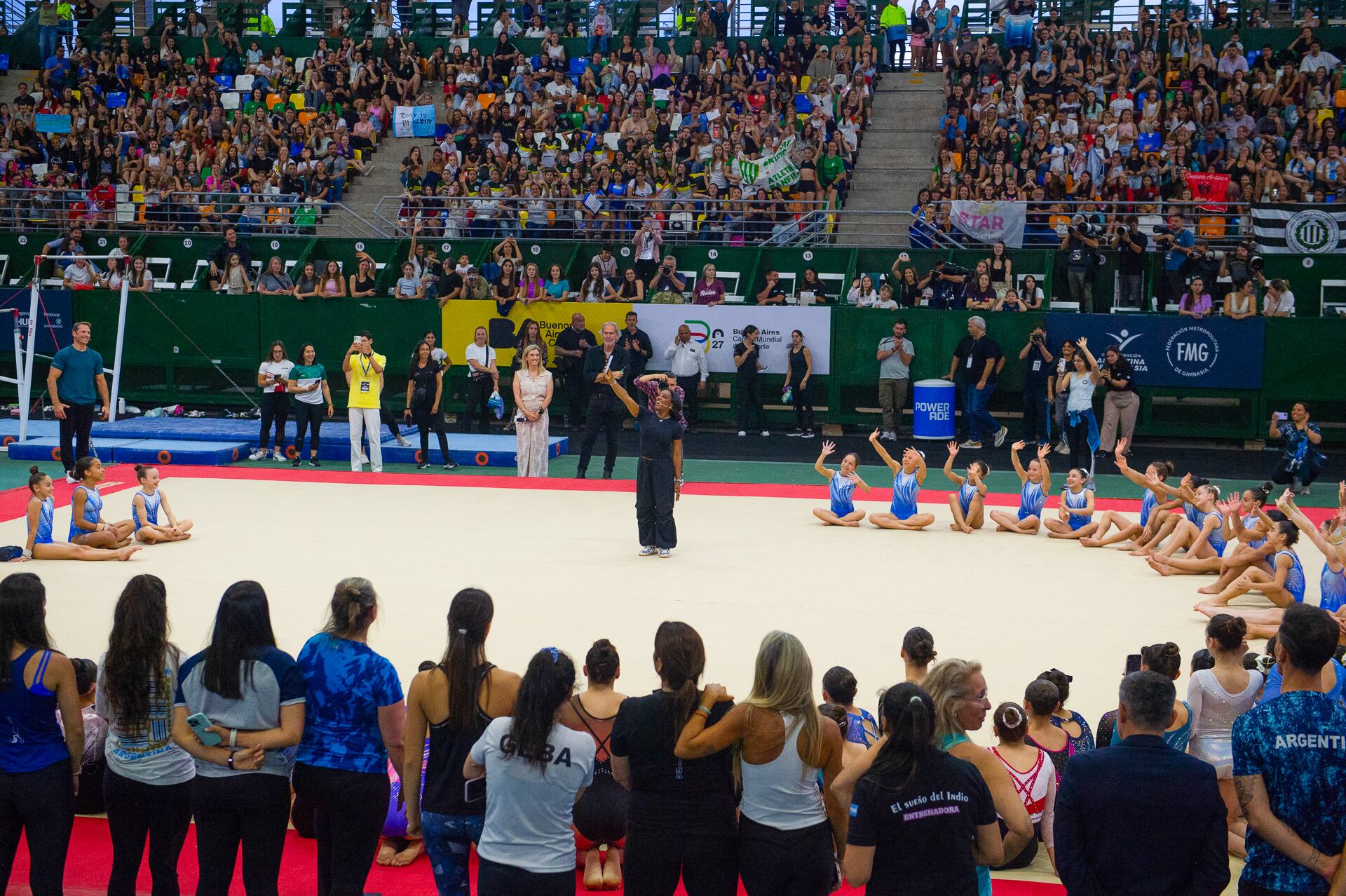 El saludo de Biles al público de Buenos Aires