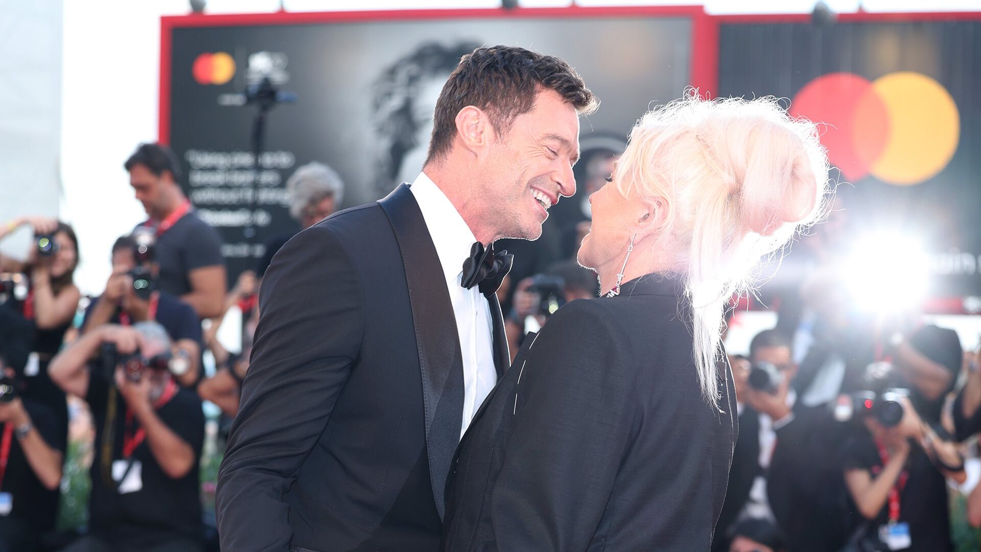 La carrera de Deborra-lee Furness abarcó películas internacionales, series de televisión y un fuerte compromiso detrás de cámaras (WireImage)