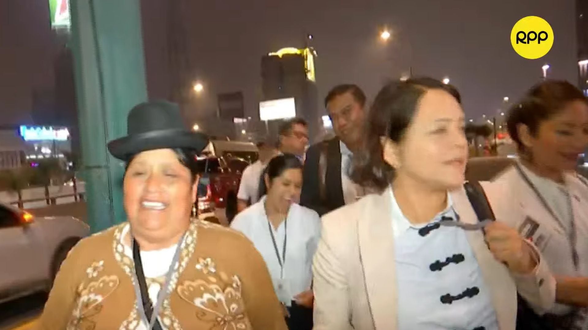 El equipo técnico de Juntos por el Perú llega al debate - RPP