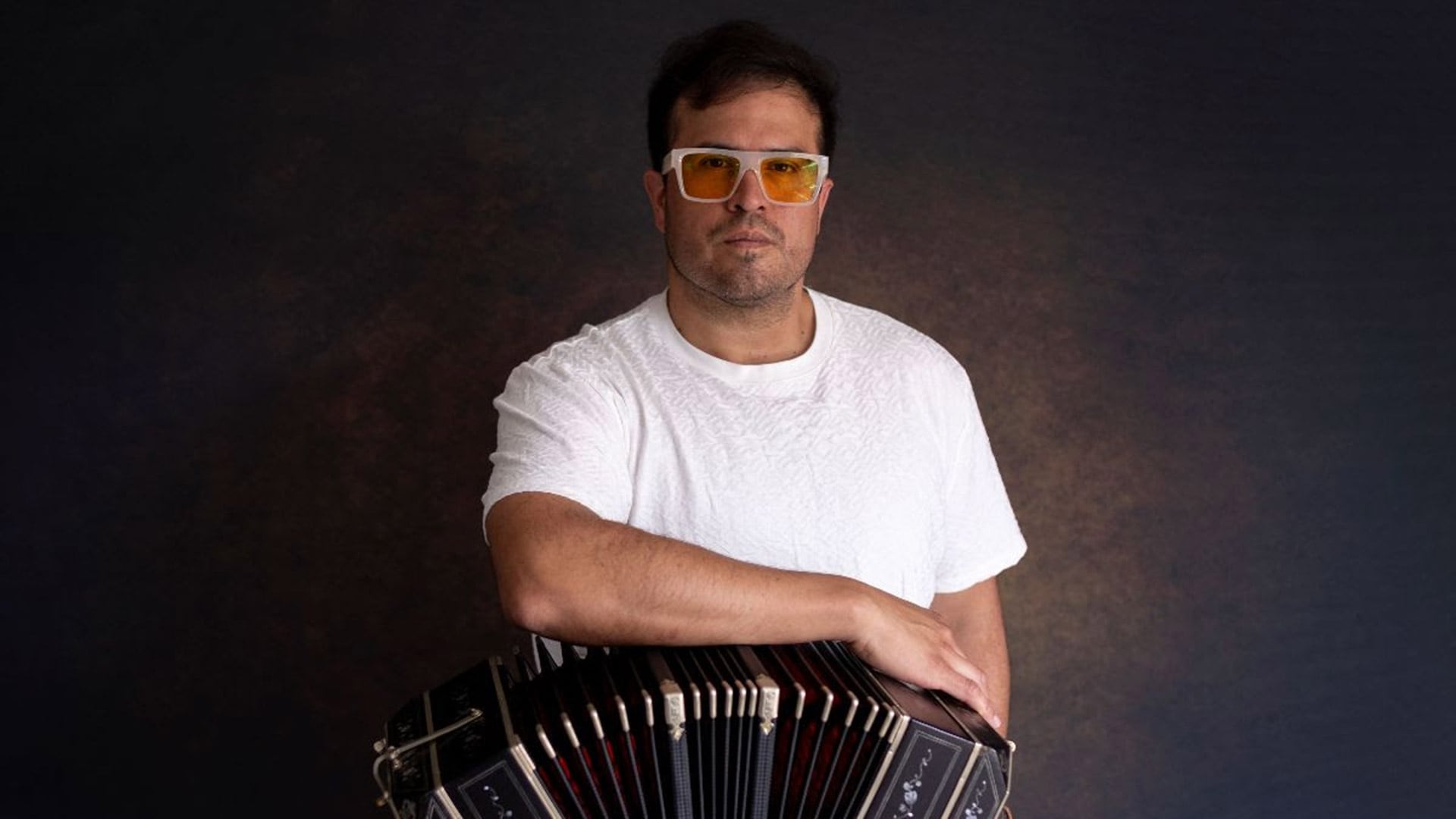 Juan Pablo Jofré, bandoneonista y compositor sanjuanino, vive entre Corea del Sur y Estados Unidos