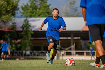 Reimond Manco entrenó en Unión