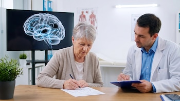 El cerebro humano puede fortalecerse hasta los 90 años, según un estudio de la Universidad de Texas