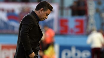 Gallardo suspendió la conferencia de