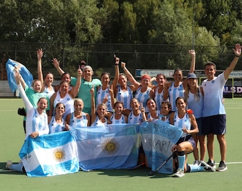 La selección argentina +50 de hockey se consagró bicampeona mundial tras vencer a Inglaterra