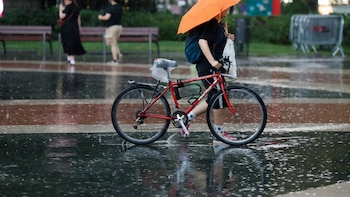 Las lluvias y tormentas seguirán afectando a España hasta mediados de la semana: la Aemet pone en alerta a 12 comunidades
