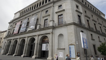 El Teatro Real traslada su "más sentido pésame" a familiares y amigos de víctimas del accidente ferroviario