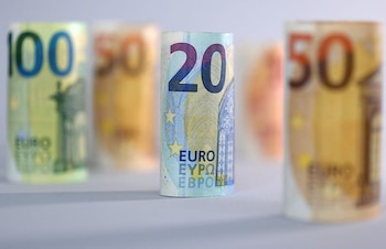 El encarecimiento de la energía por conflictos en Oriente Medio impactó el euro y otras monedas emergentes como el peso colombiano - crédito Dado Ruvic/REUTERS