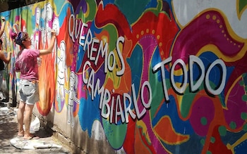 Mural contra las violencias hacia