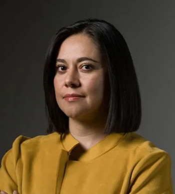 Cuenta con maestría en Desarrollo