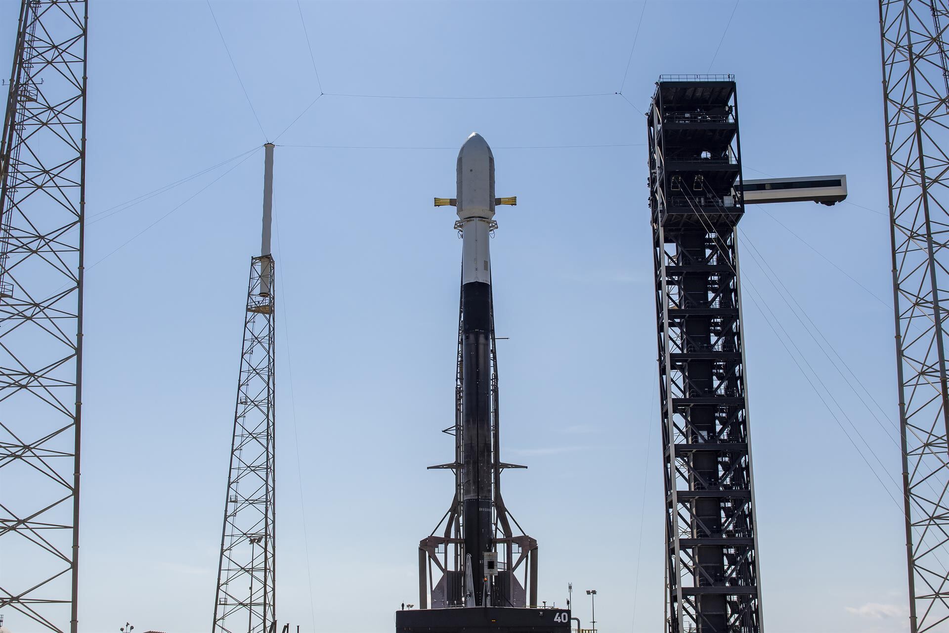 Despega el cohete Falcon 9 de Space X con el satélite español SpainSat NG II