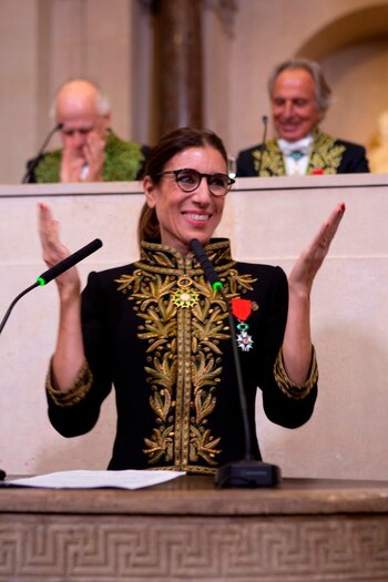 La coreógrafa española Blanca Li durante su intervención hoy miércoles en la ceremonia de ingreso en la Academia de Bellas Artes de Francia, la primera de esta especialidad en ser nombrada como tal para la famosa institución. EFE / ACADEMIA BELLAS ARTES DE FRANCIA