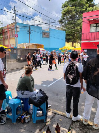 En las fotografías se puede