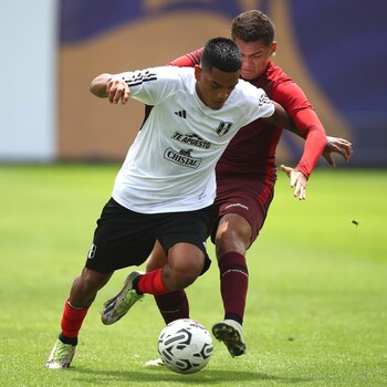 Joao Grimaldo en entrenamientos con