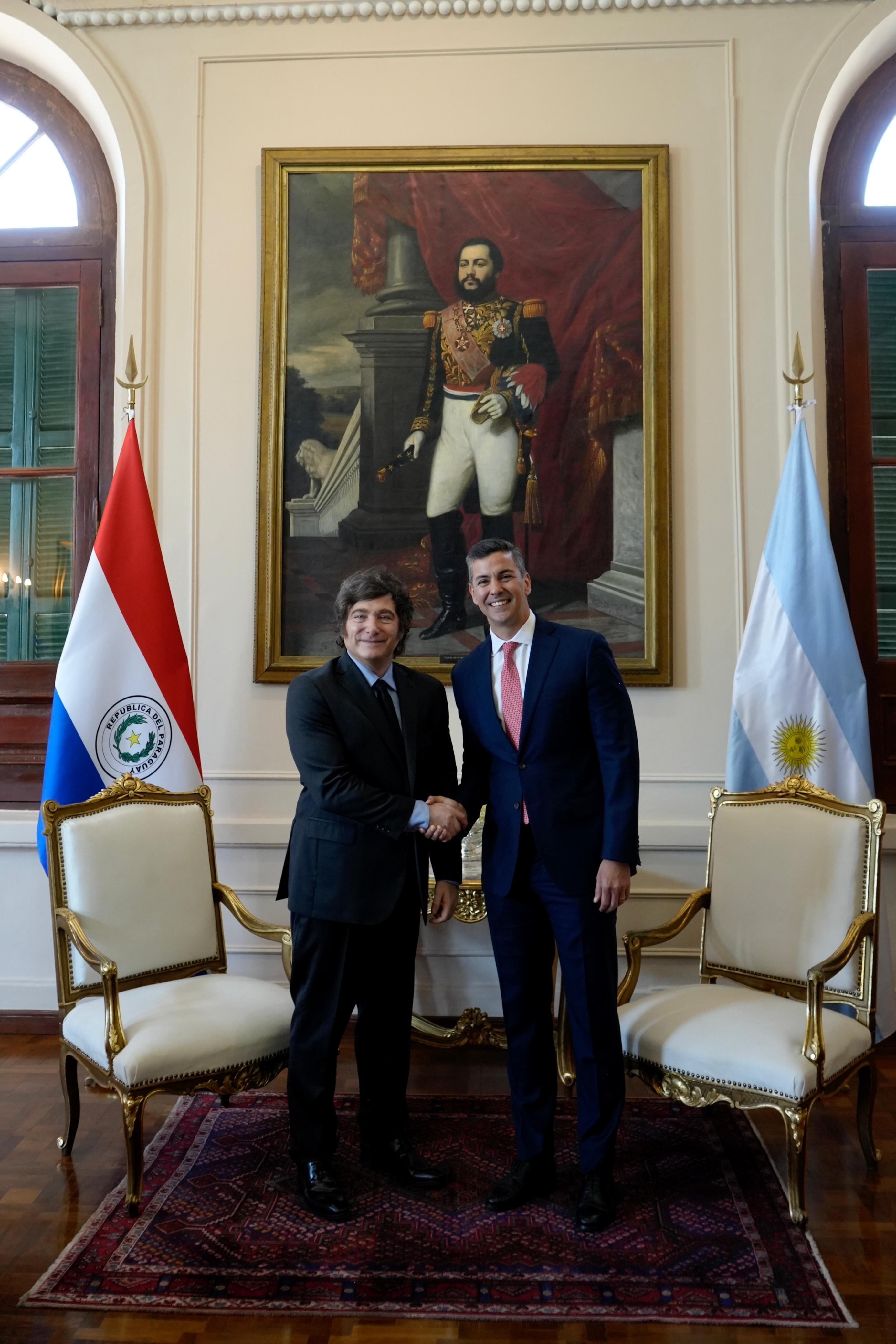 Javier Milei y Santiago Peña