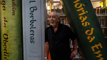 El escritor cubano Leonardo Padura