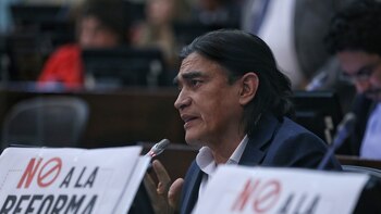 Gustavo Bolívar cuestiona que no