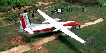 Avión Fokker de Avianca secuestrado.