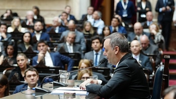 Aún sin fecha definida, Adorni fijó un plazo límite para la presentación de su declaración jurada