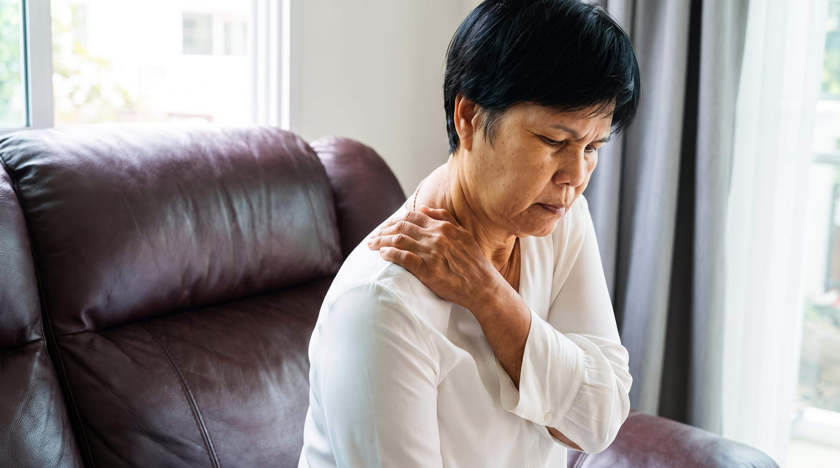 La fibromialgia afecta a cerca del 2% de la población mundial y causa dolor generalizado, fatiga, trastornos del sueño y problemas de memoria y concentración (Imagen Ilustrativa Infobae)