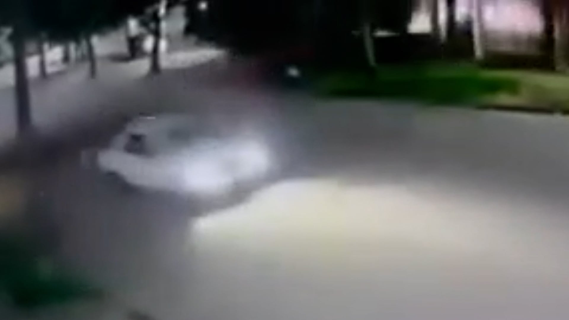 Este es el Renault 18 que chocó contra una casa y atropelló a un adolescente de 15 años