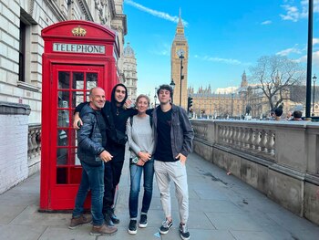 Dante con su mamá Susana,