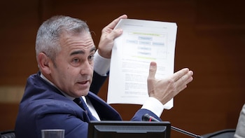 Barrachina reprocha a Arcadi España que se dedique a "defender" a Zapatero en vez de proponer un presupuesto