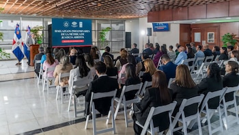 Autoridades como Henry Molina y Berenice Barinas Ubiñas presentan la medición como una herramienta de transformación que amplía el enfoque de gobierno abierto y busca instituciones más accesibles, independientes y comprensibles para la ciudadanía (Foto cortesía Poder Judicial)