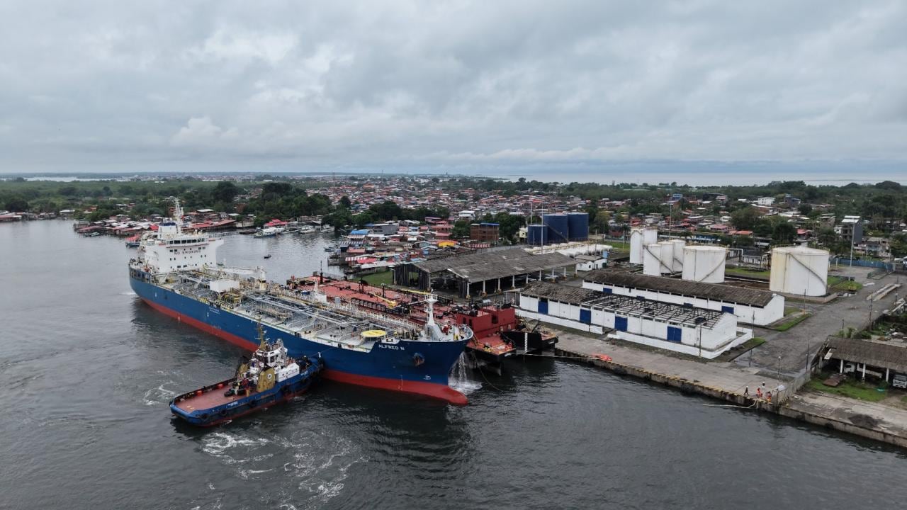 Se duplicó la llegada de buques con combustible al puerto de Tumaco