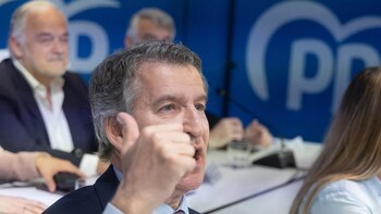 Feijóo critica que Sánchez no