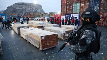 Chile decomisó más de 100 toneladas de droga oculta en cargamentos de madera boliviana