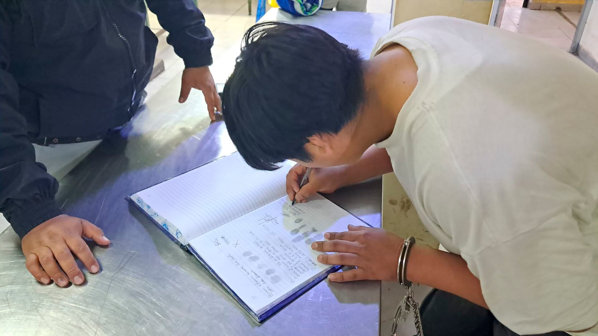 El ingreso de Pequeño J a la cárcel de Cañete, en Perú