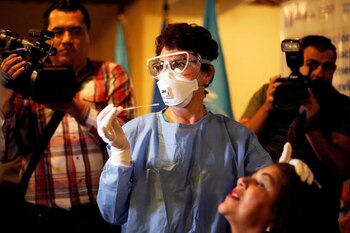 Foto de archivo. Trabajadora de