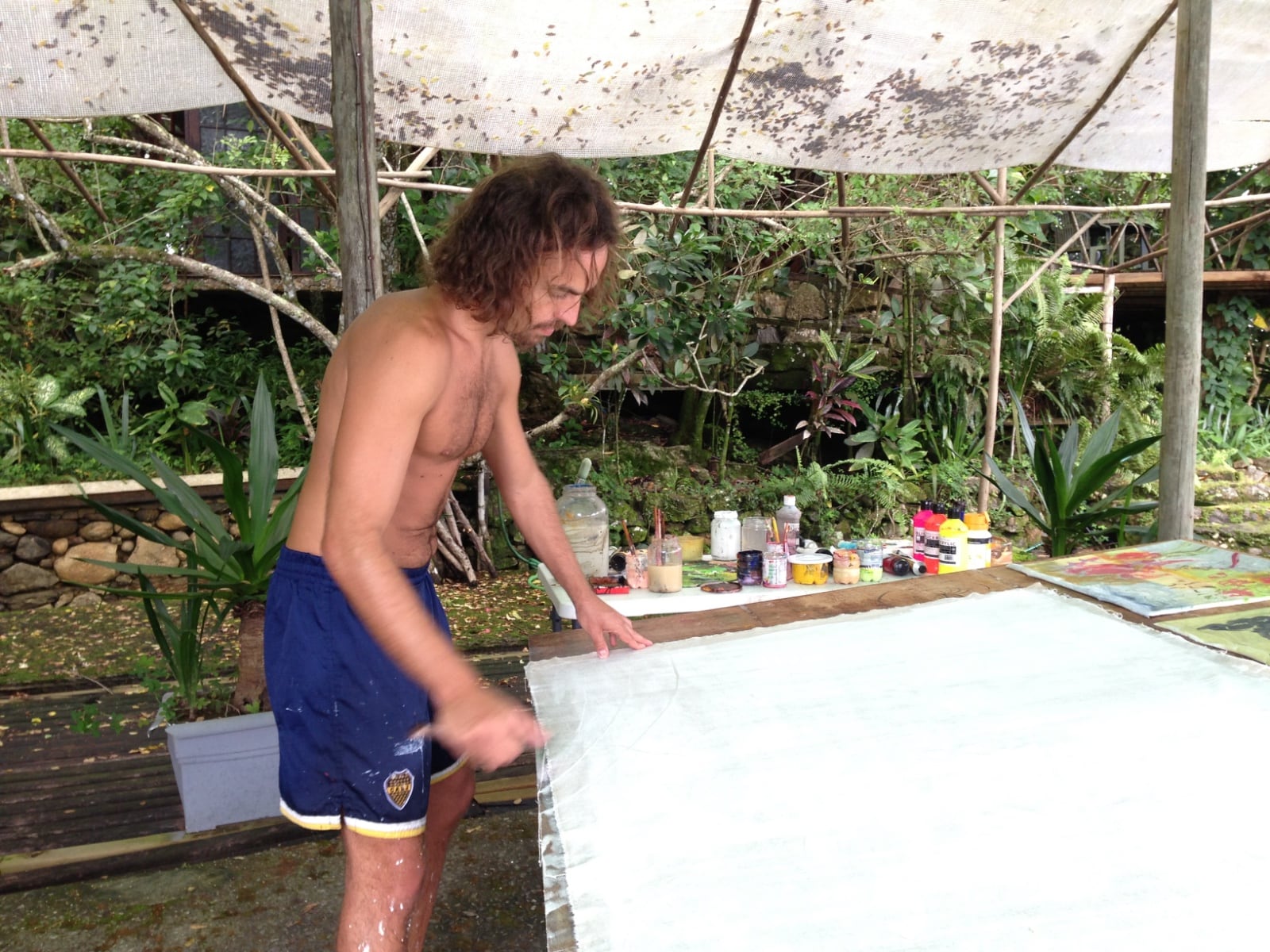 En una etapa de su vida, se instaló en una isla privada en Angra dos Reis, en Brasil, para pintar cuadros