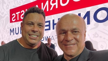 El periodista colombiano recibió condecoración